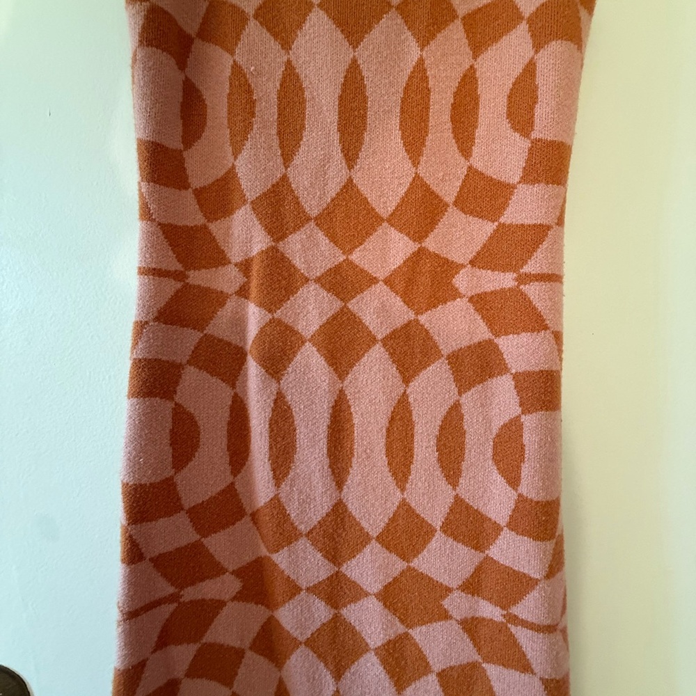 Rhythm Orange Geometric Maxi Dress - Picture 3 of 4